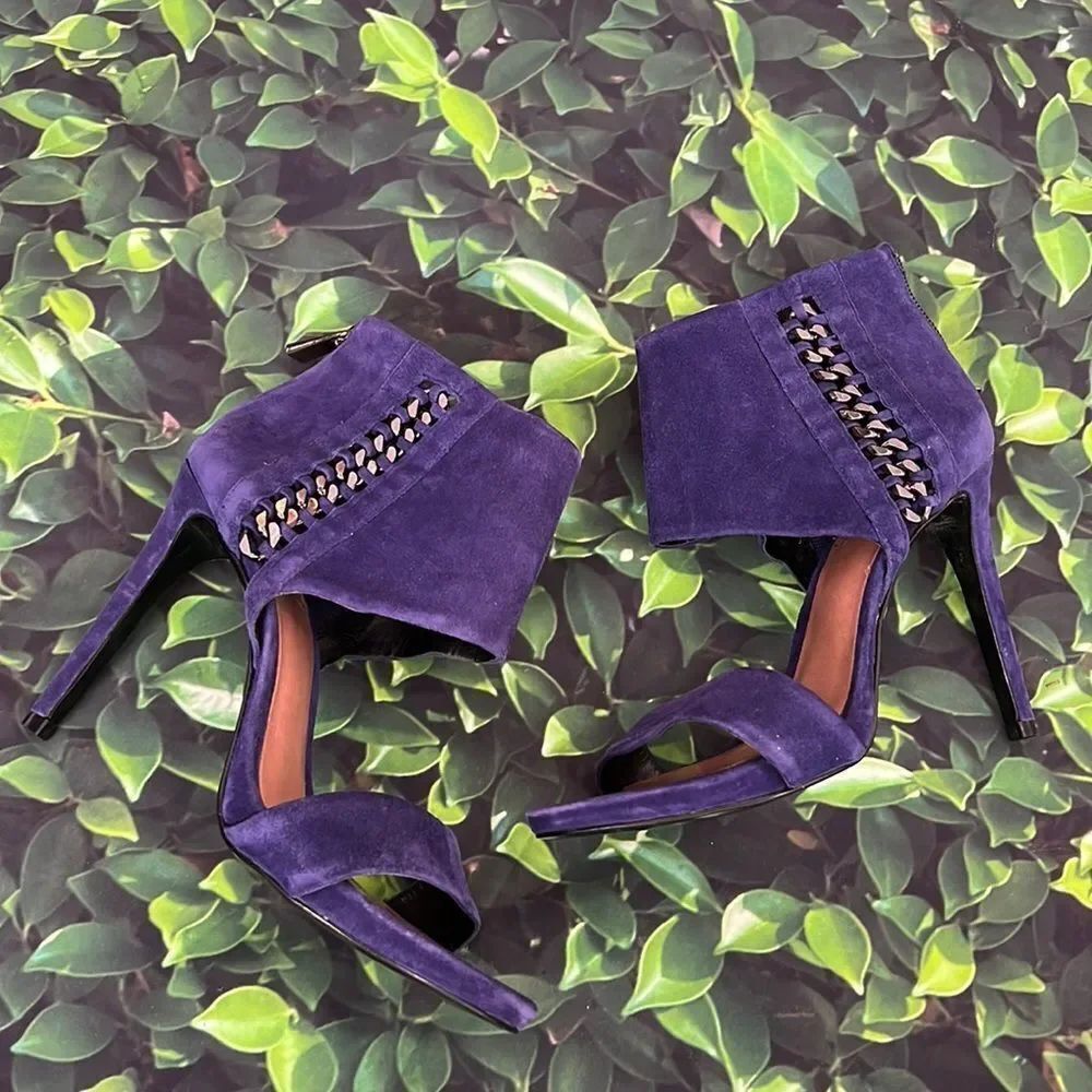 * Vince Camuto, royal blue suede heels with chain side, weave detail